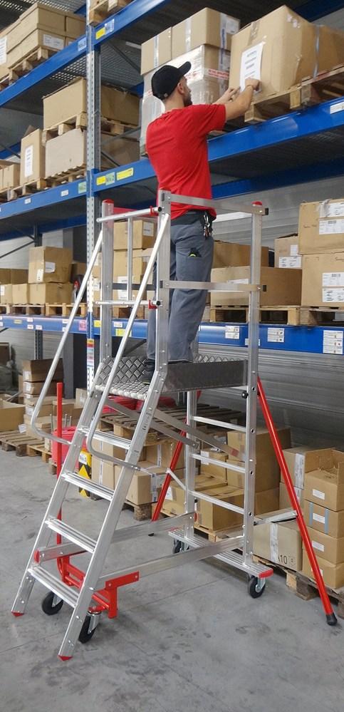PLATEFORME ESCABAUD ROULANT EMG 68 MONOBLOC