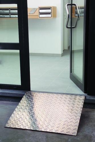 RAMPE DE PASSAGE DE SEUILS OU TROTTOIRS