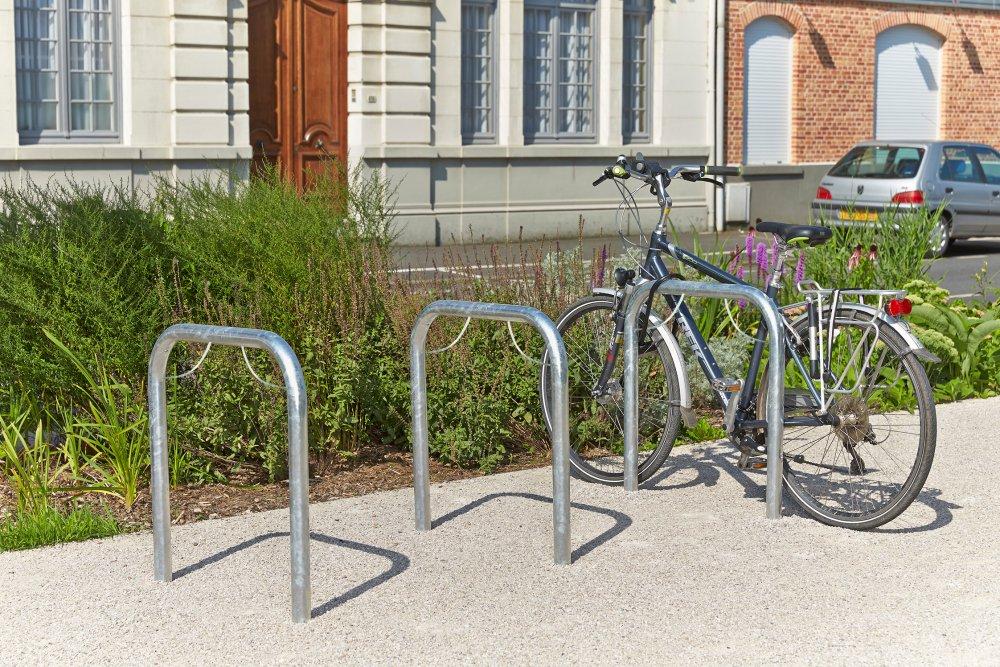 SUPPORT CYCLES ARCEAU SIMPLE A SCELLER 750 X 50 X 1000