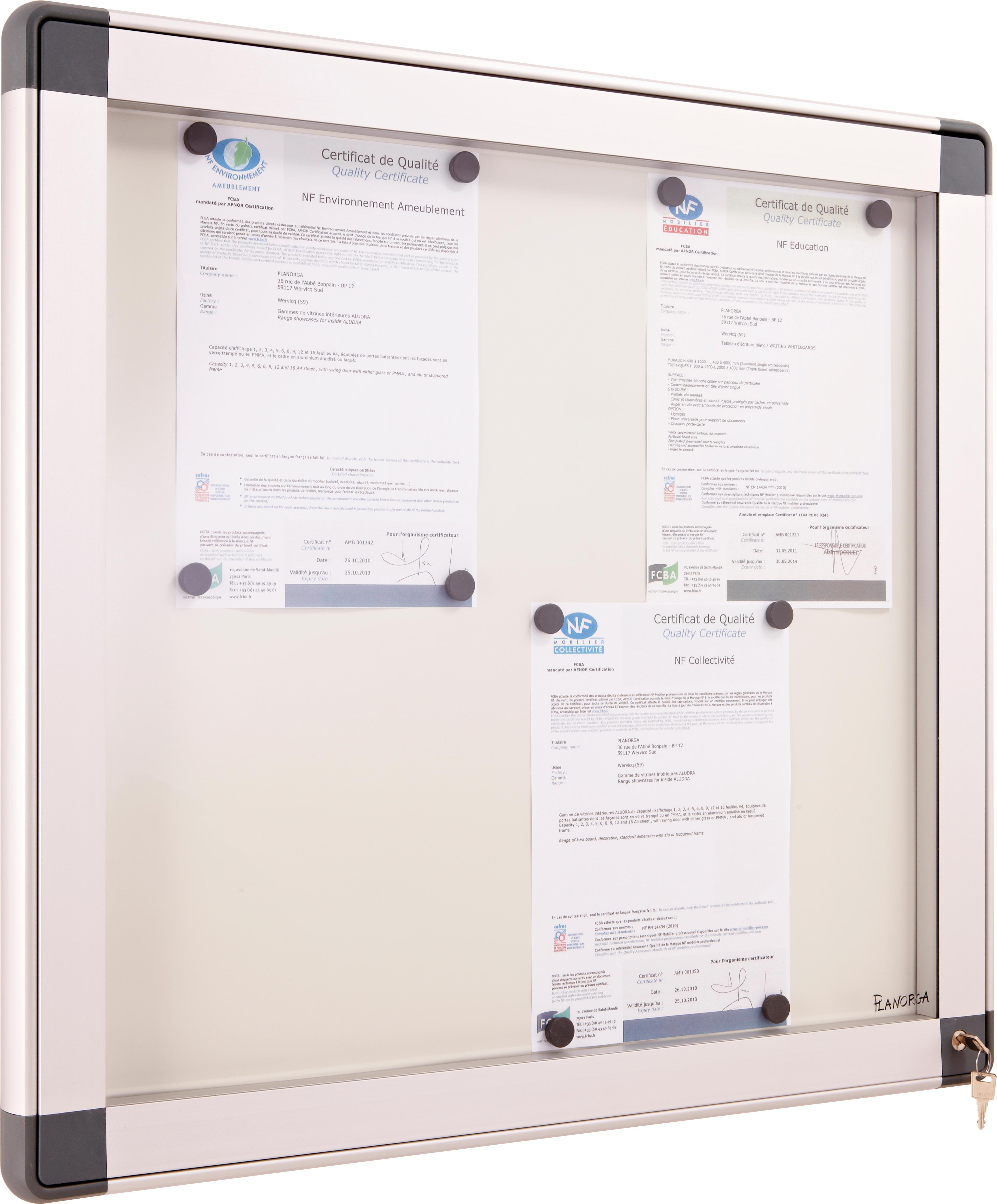 VITRINE D'AFFICHAGE INTERIEUR EN ALU ANODISE